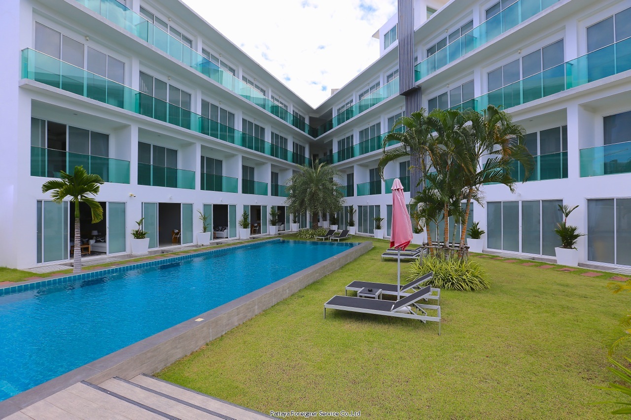 Hotel with 62 bedrooms and O6 license Business  For sale in South Pattaya