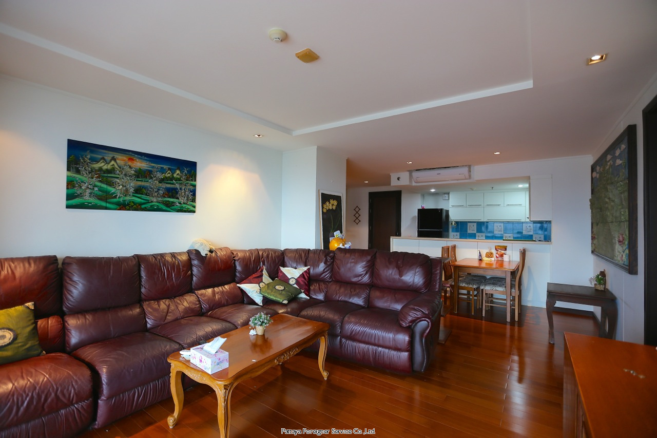 Condo in Five Star Building on Pattaya Beach Road Condos  For sale in North Pattaya