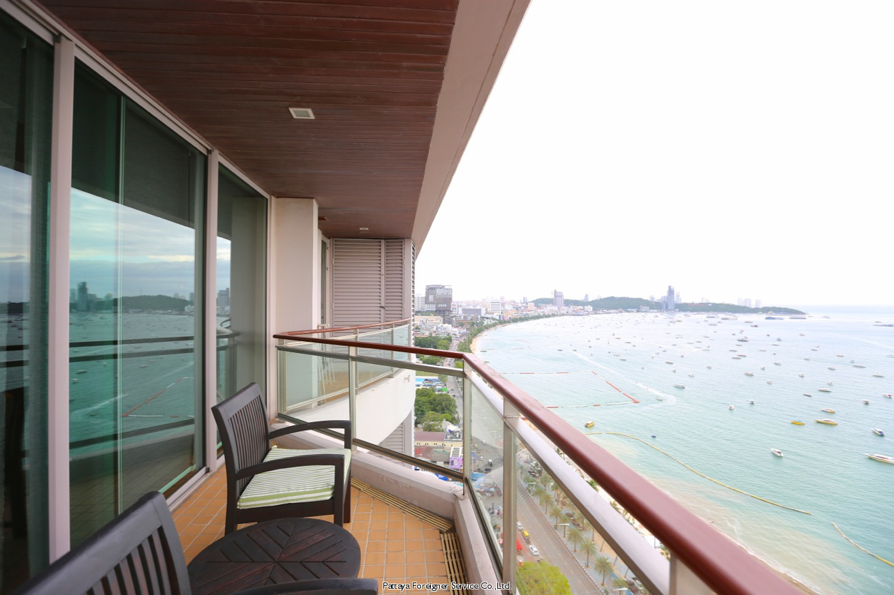 Condo in Five Star Building on Pattaya Beach Road Condos  For rent in Central Pattaya