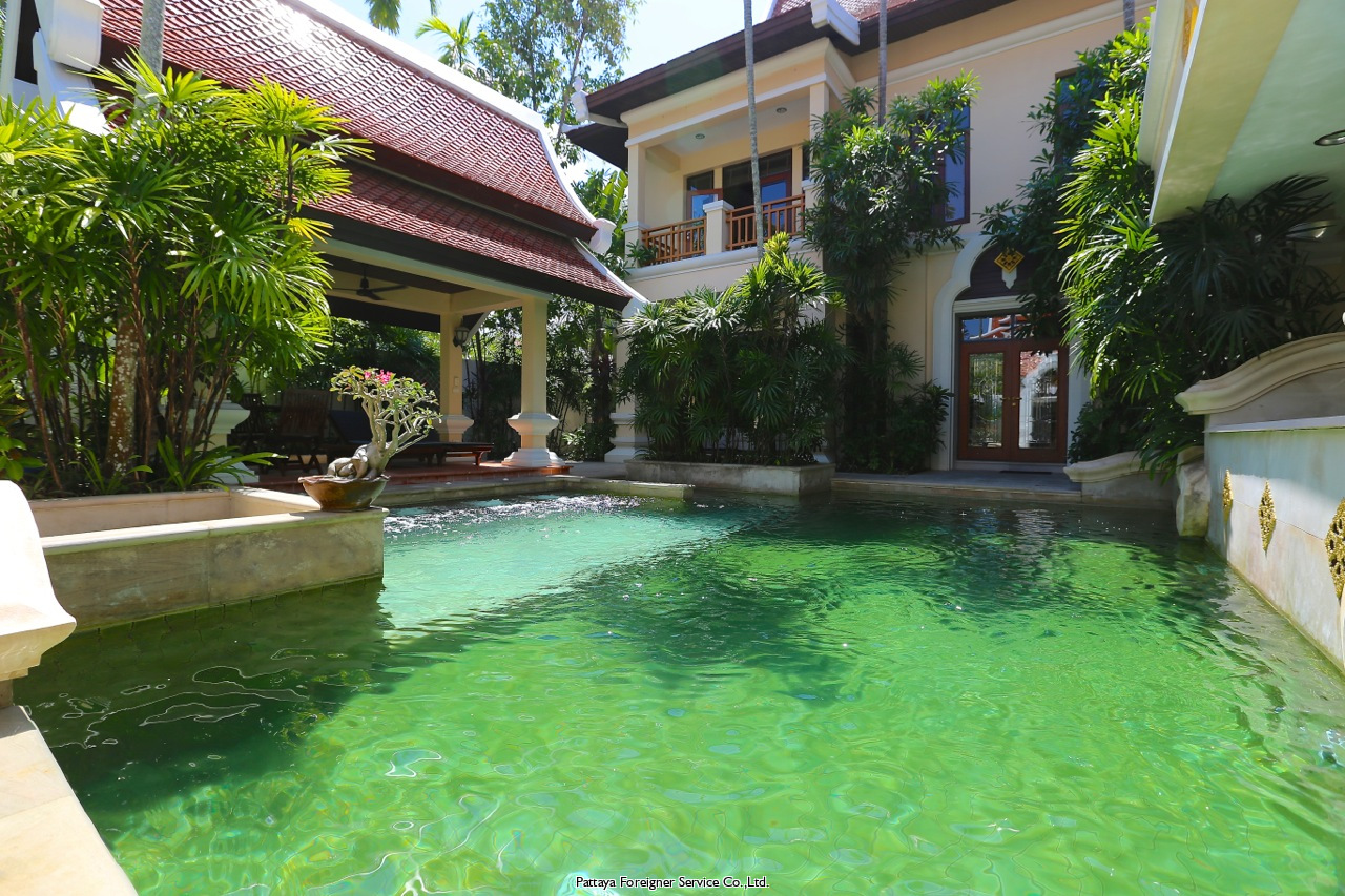 Amazing Thai Bali Pool Villa in Na Jomtien Houses  For rent in Na Jomtien