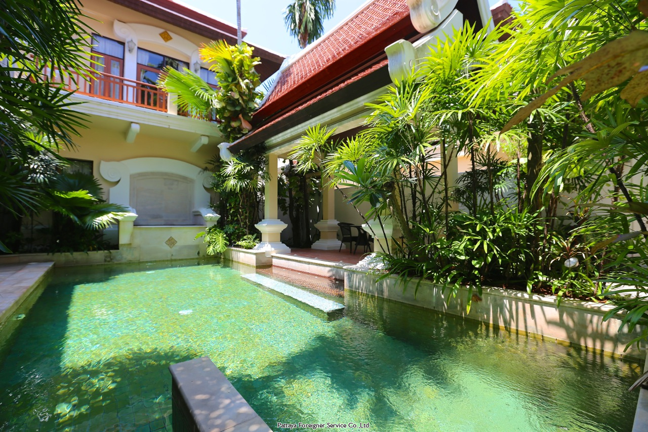 Beautiful Thai Bali Villa in Na Jomtien Houses  For rent in Na Jomtien