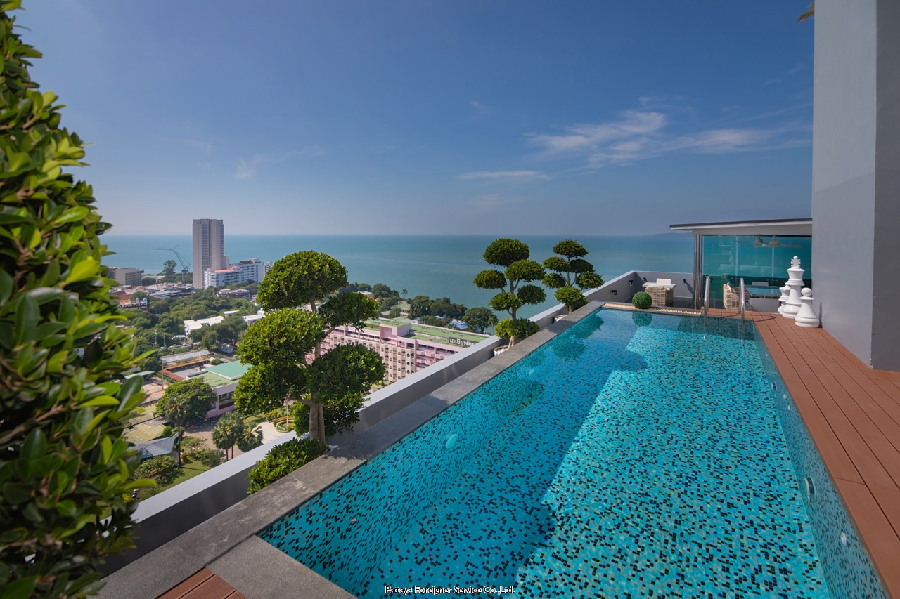 Luxurious condo with pool and great views Condos  For sale in Pratamnak