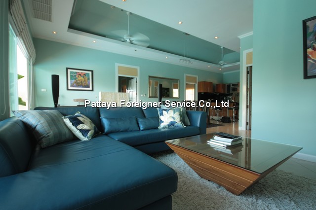 Condo at Jomtien Beach Condos  For rent in Jomtien