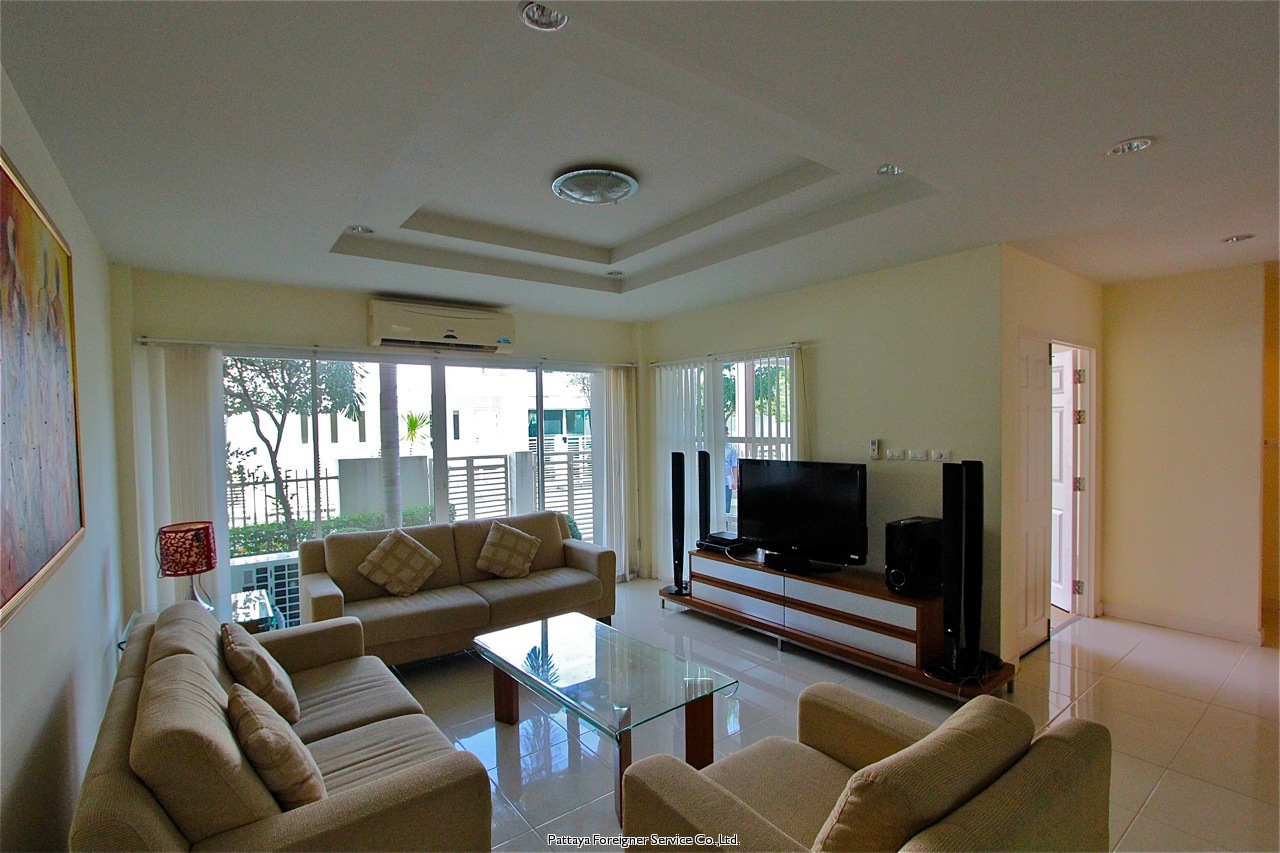 Modern townhouse Houses  For rent in East Pattaya